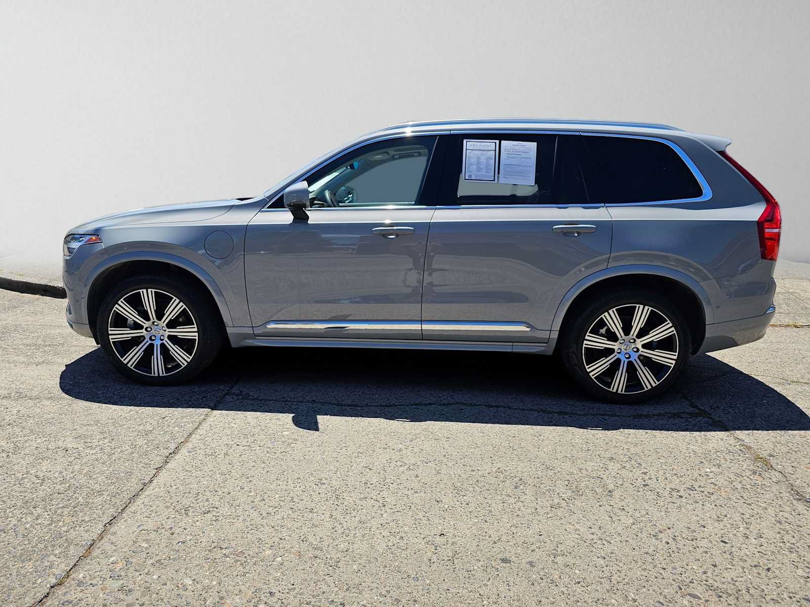 Certified 2025 Volvo XC90 T8 Ultra w/ Protection Package Premier AWD/4WD image 6
