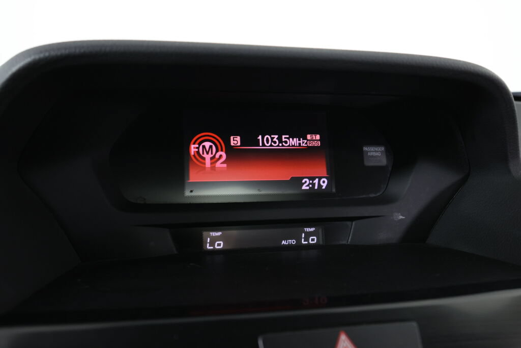 Used 2018 Acura ILX w/ Special Edition Package FWD image 33