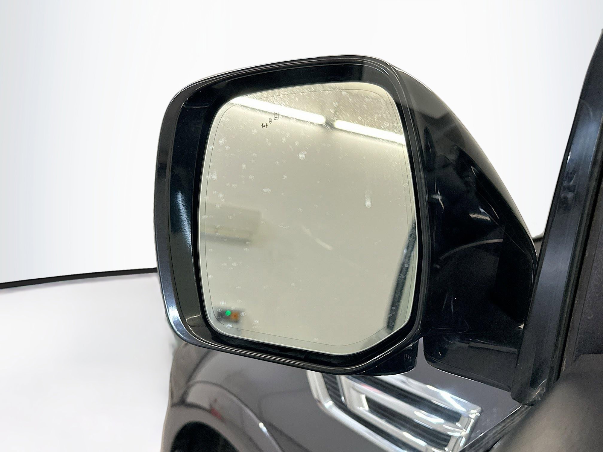 Used 2024 INFINITI QX80 Luxe image 16