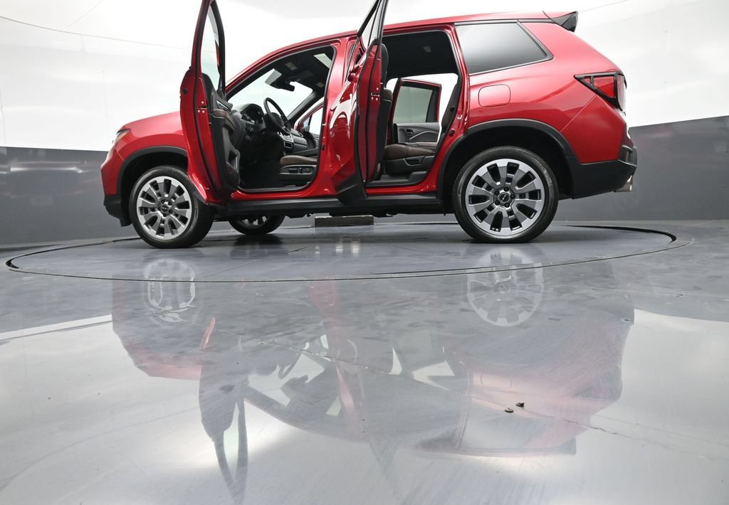 Certified 2024 Honda Passport EX-L image 50