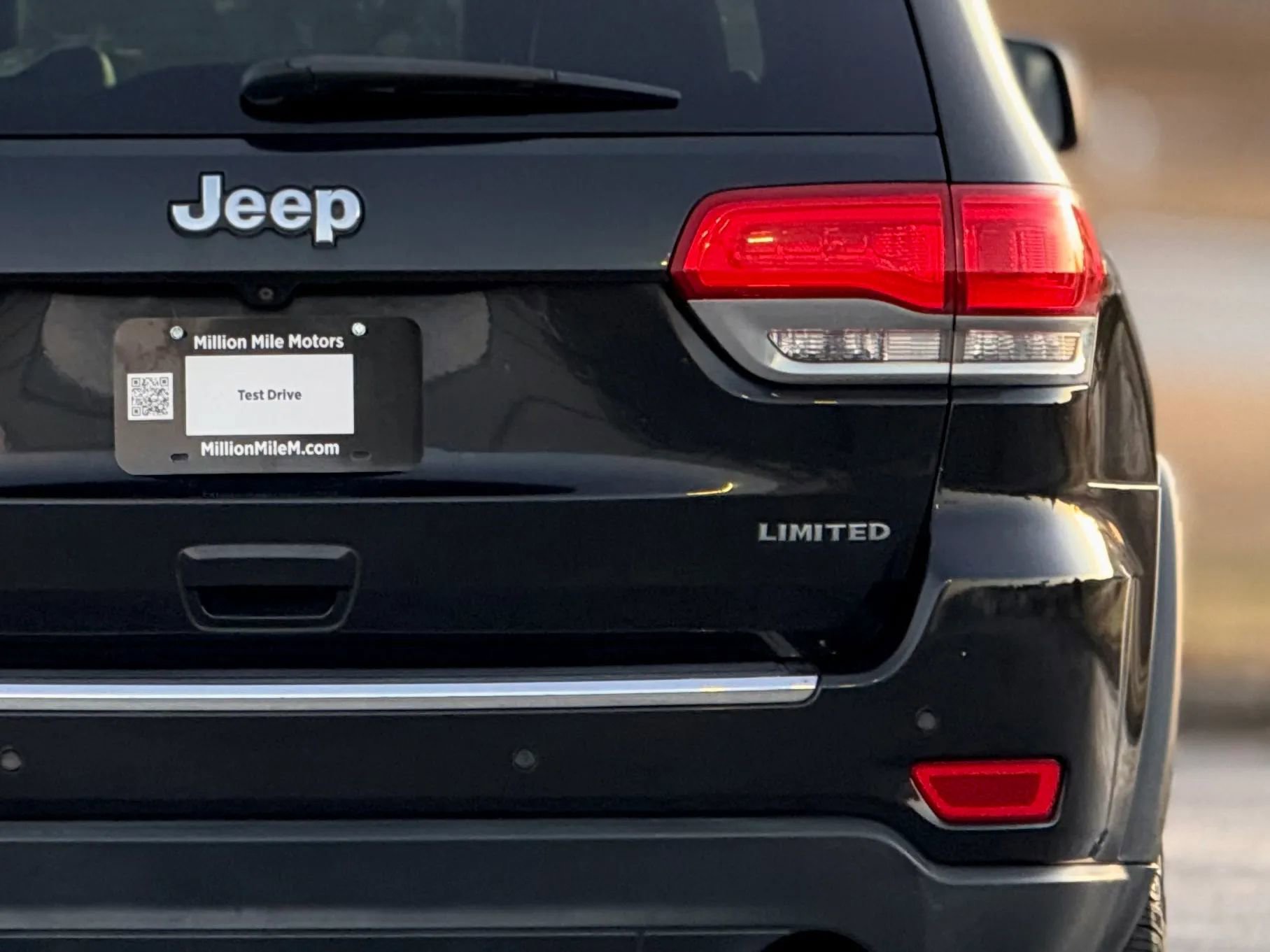 Used 2015 Jeep Grand Cherokee Limited image 14