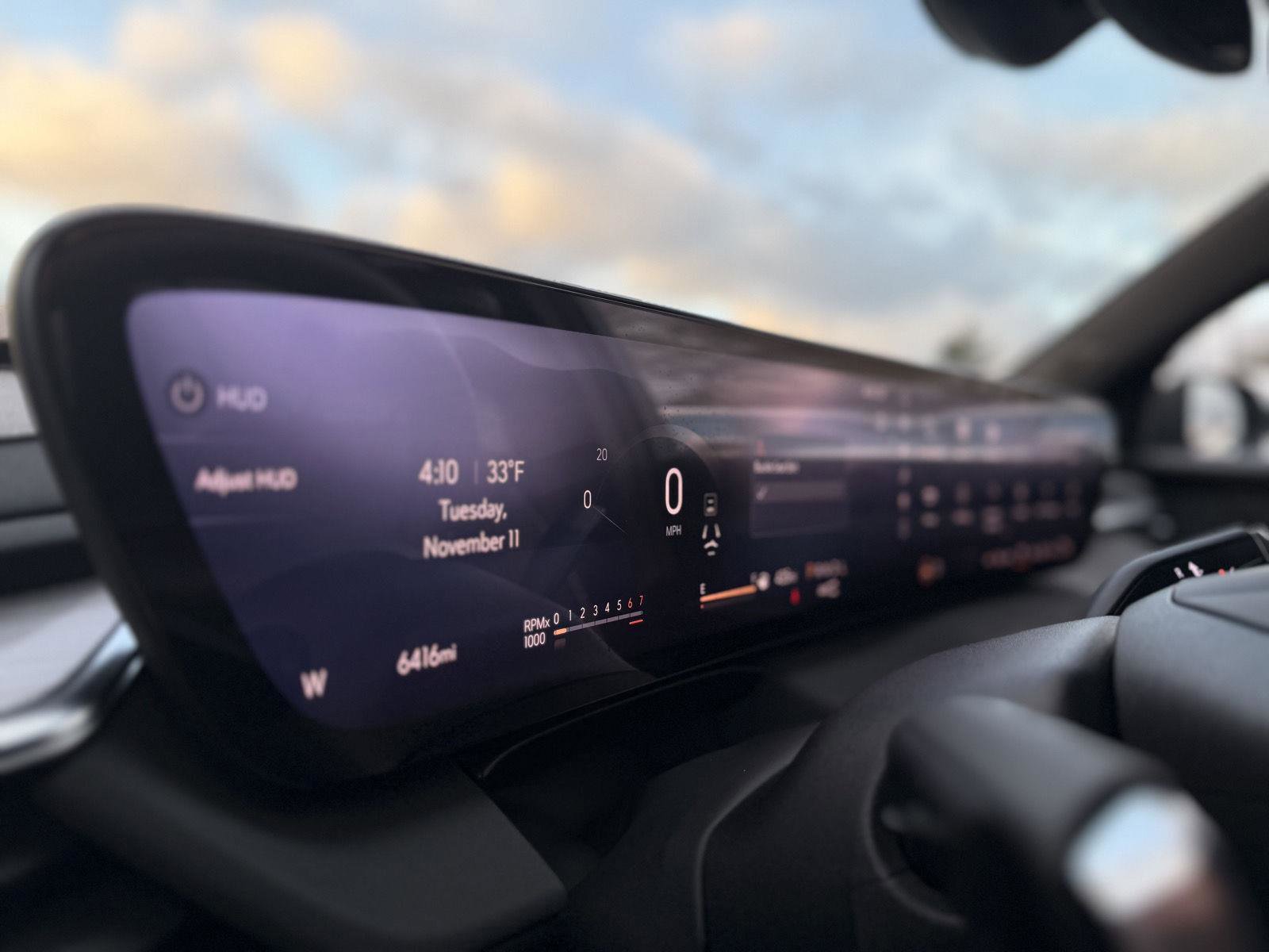 Certified 2025 Buick Enclave Preferred w/ Power Package image 19