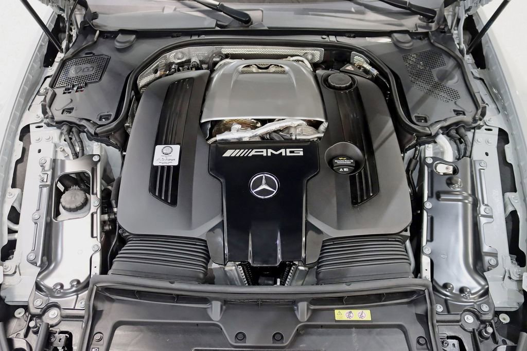 Used 2022 Mercedes-Benz SL 55 AMG 4MATIC w/ Driver Assistance Package image 44