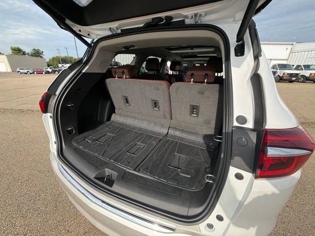 Used 2019 Buick Enclave Avenir w/ Avenir Technology Package AWD/4WD image 26