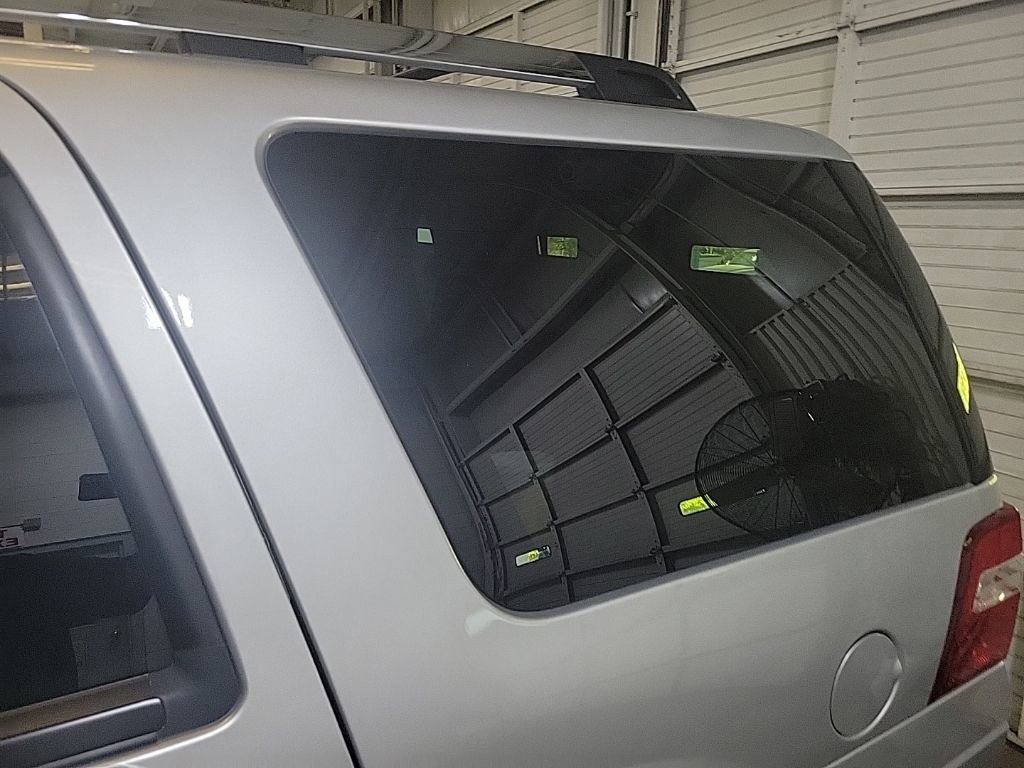 Used 2010 Ford Expedition Limited RWD image 18