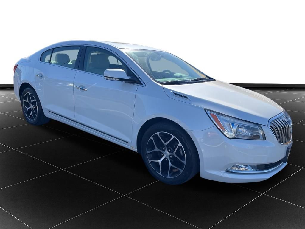 Used 2016 Buick LaCrosse Sport Touring FWD image 7