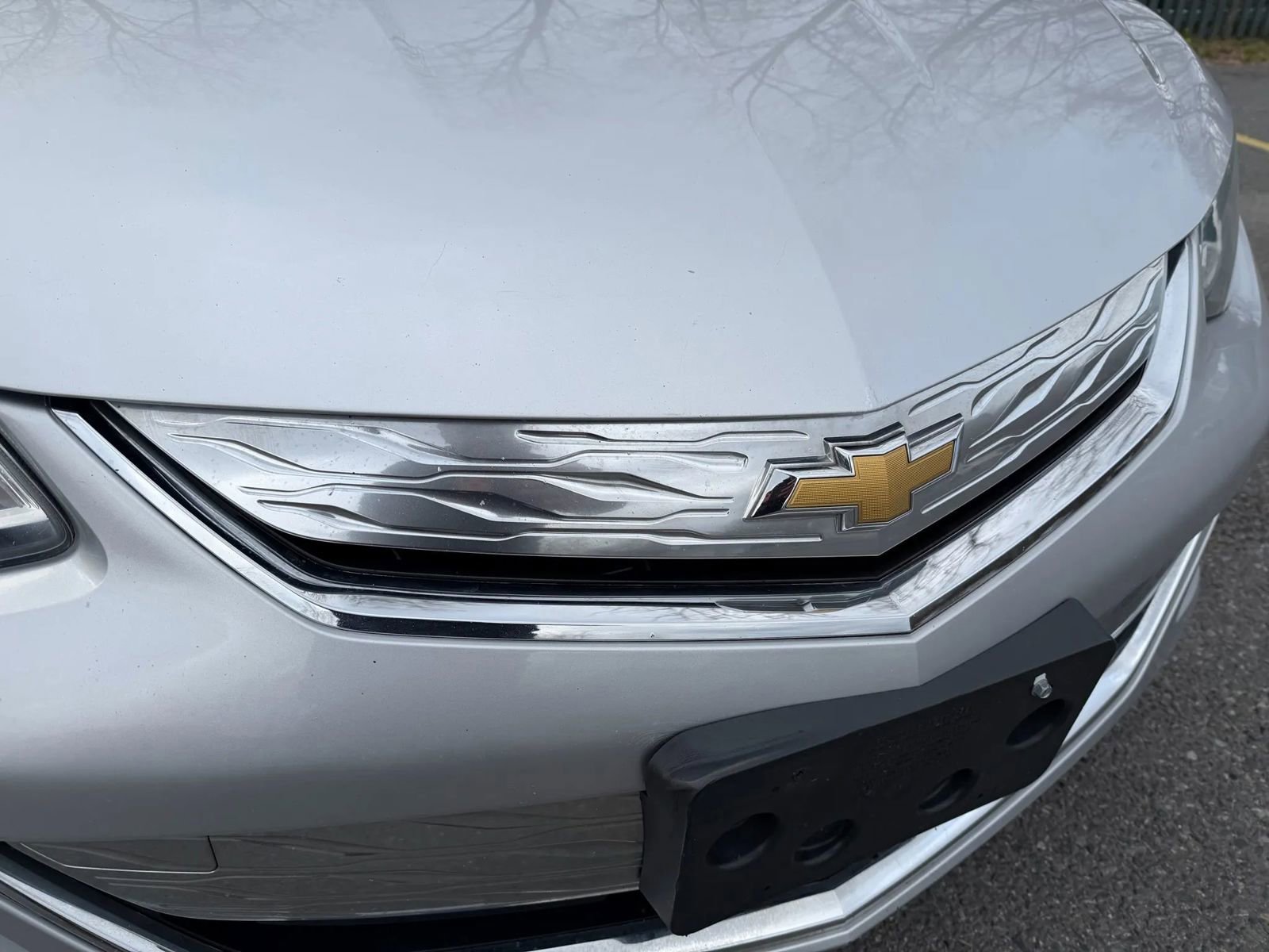 Used 2016 Chevrolet Volt LT FWD image 4