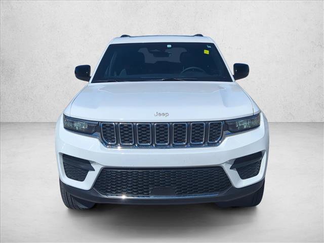 Used 2025 Jeep Grand Cherokee Laredo X w/ Luxury Tech Group I image 2