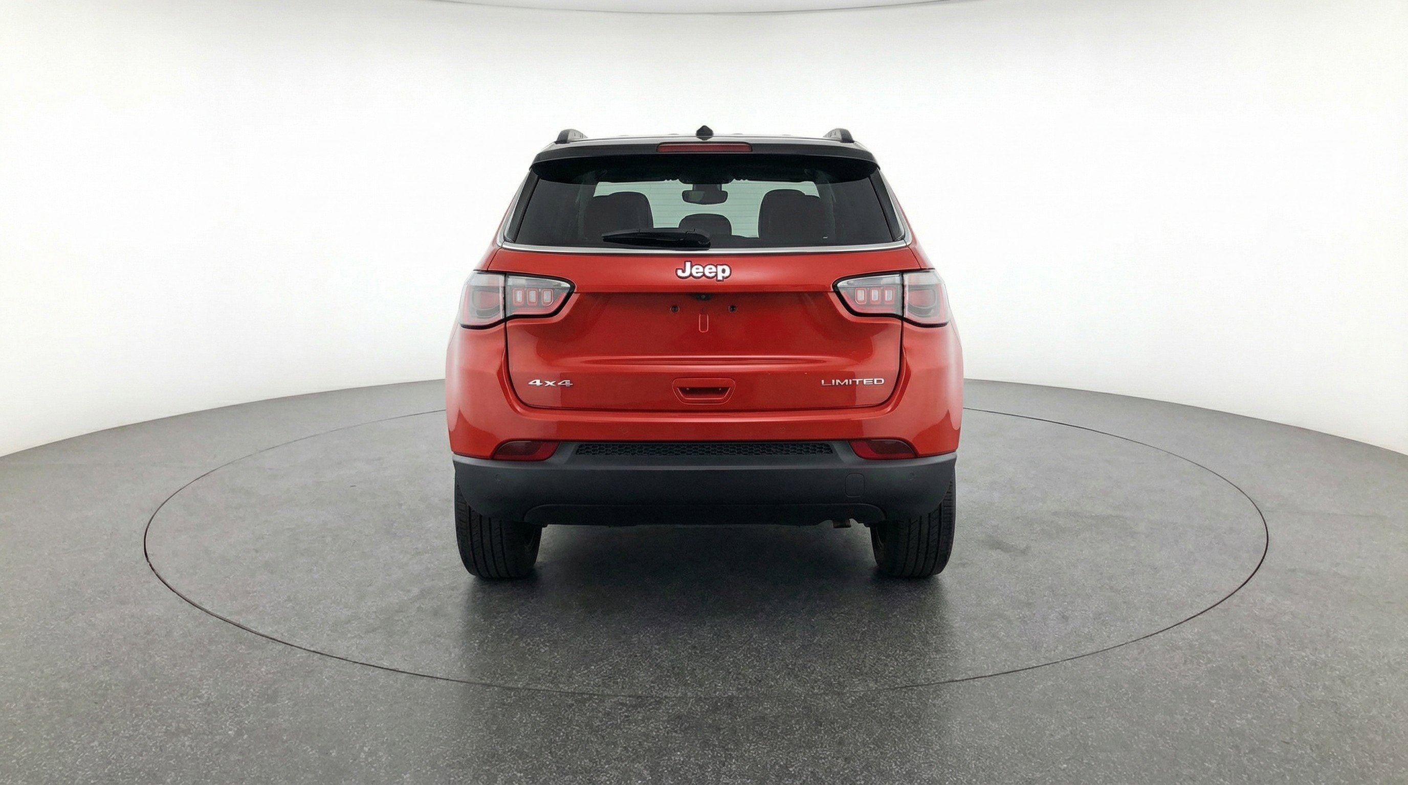 Used 2025 Jeep Compass Limited image 7