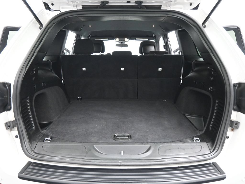 Used 2021 Jeep Grand Cherokee Laredo RWD image 20