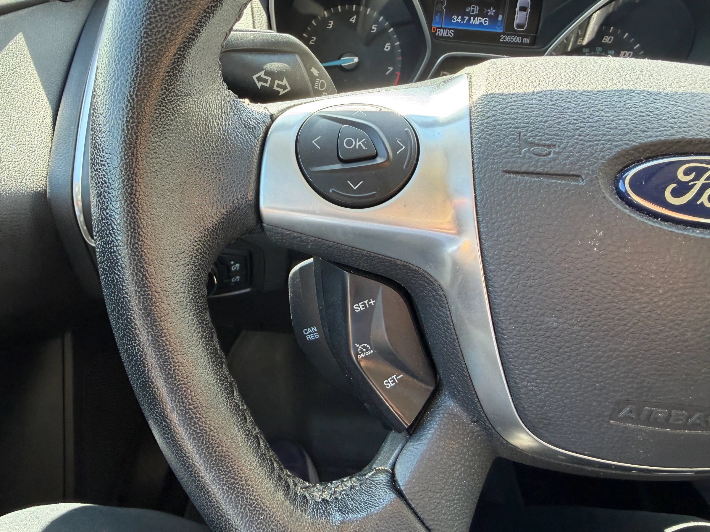 Used 2014 Ford Focus Titanium FWD image 13