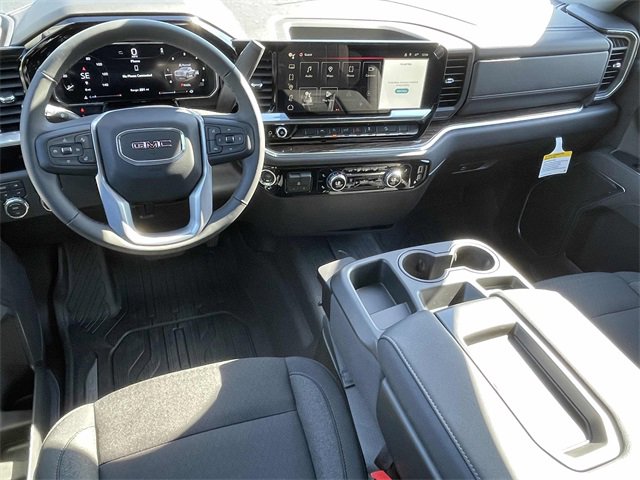 New 2026 GMC Sierra 1500 SLE image 2