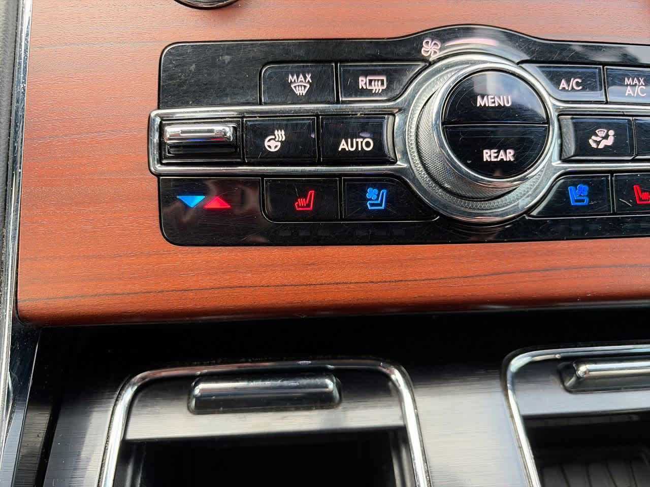 Used 2022 Lincoln Aviator Reserve w/ Equipment Group 201A image 25