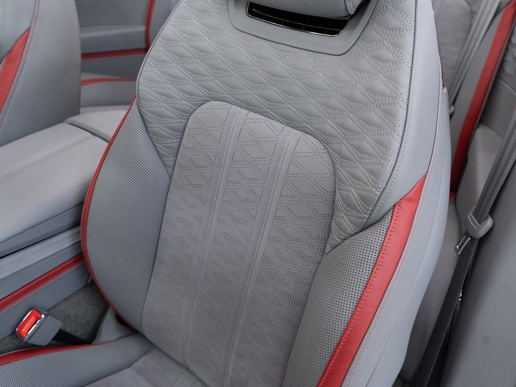 Used 2025 Bentley Continental GT Speed image 26