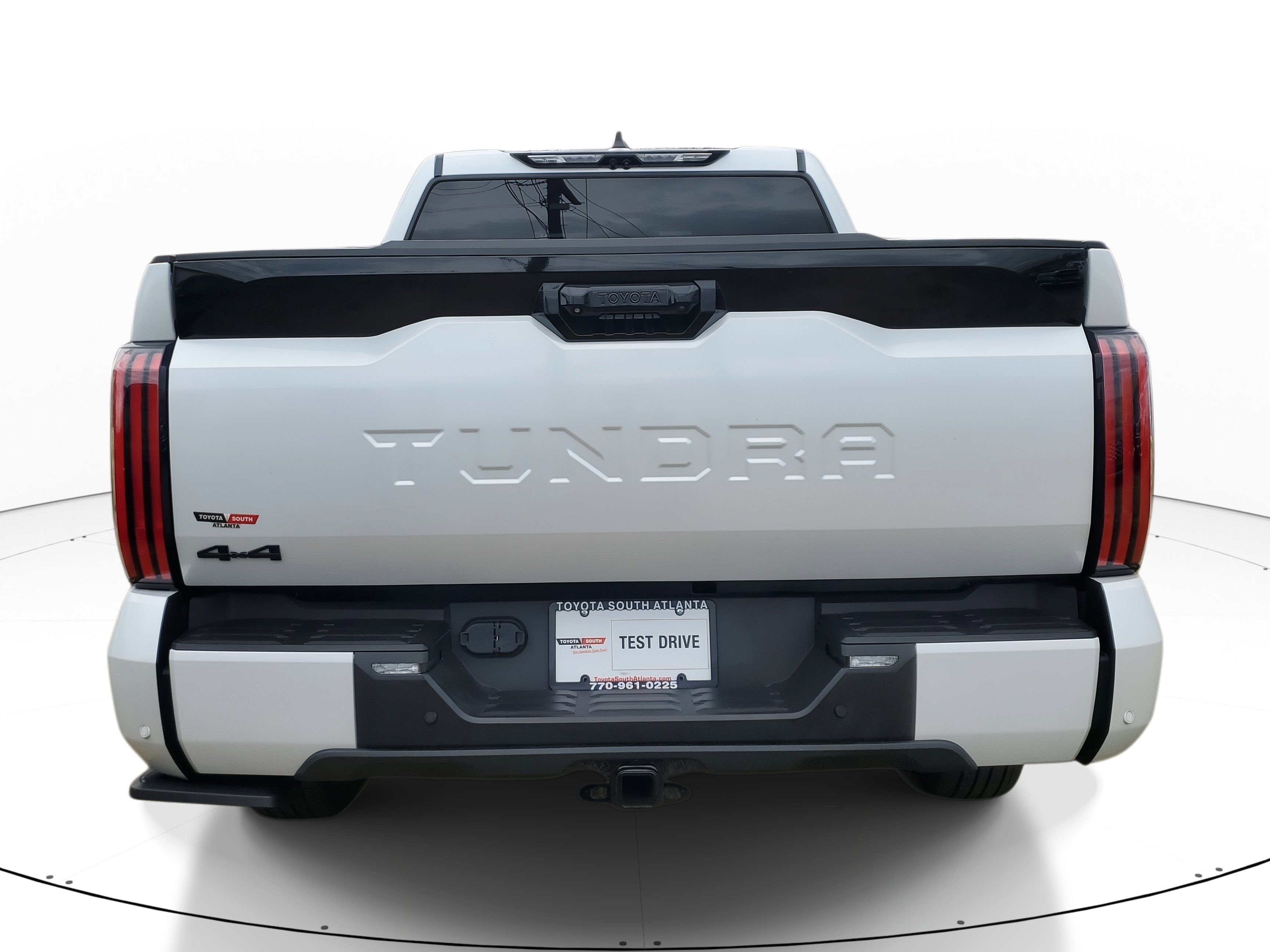 Used 2025 Toyota Tundra Platinum image 5