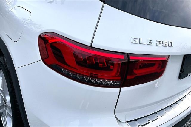 Certified 2023 Mercedes-Benz GLB 250 4MATIC image 26