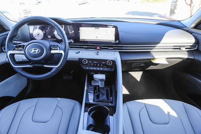 New 2026 Hyundai Elantra Limited FWD image 14
