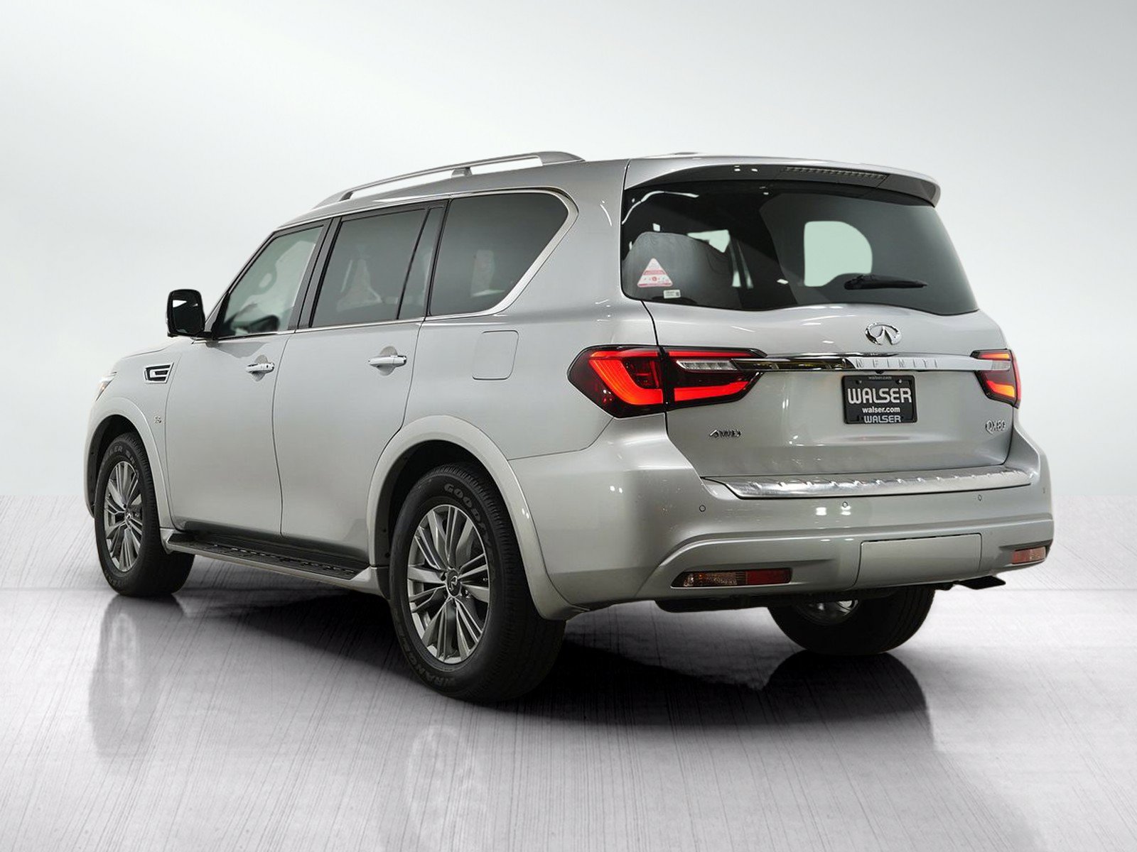 Used 2020 INFINITI QX80 Luxe w/ Proassist Package AWD/4WD image 3