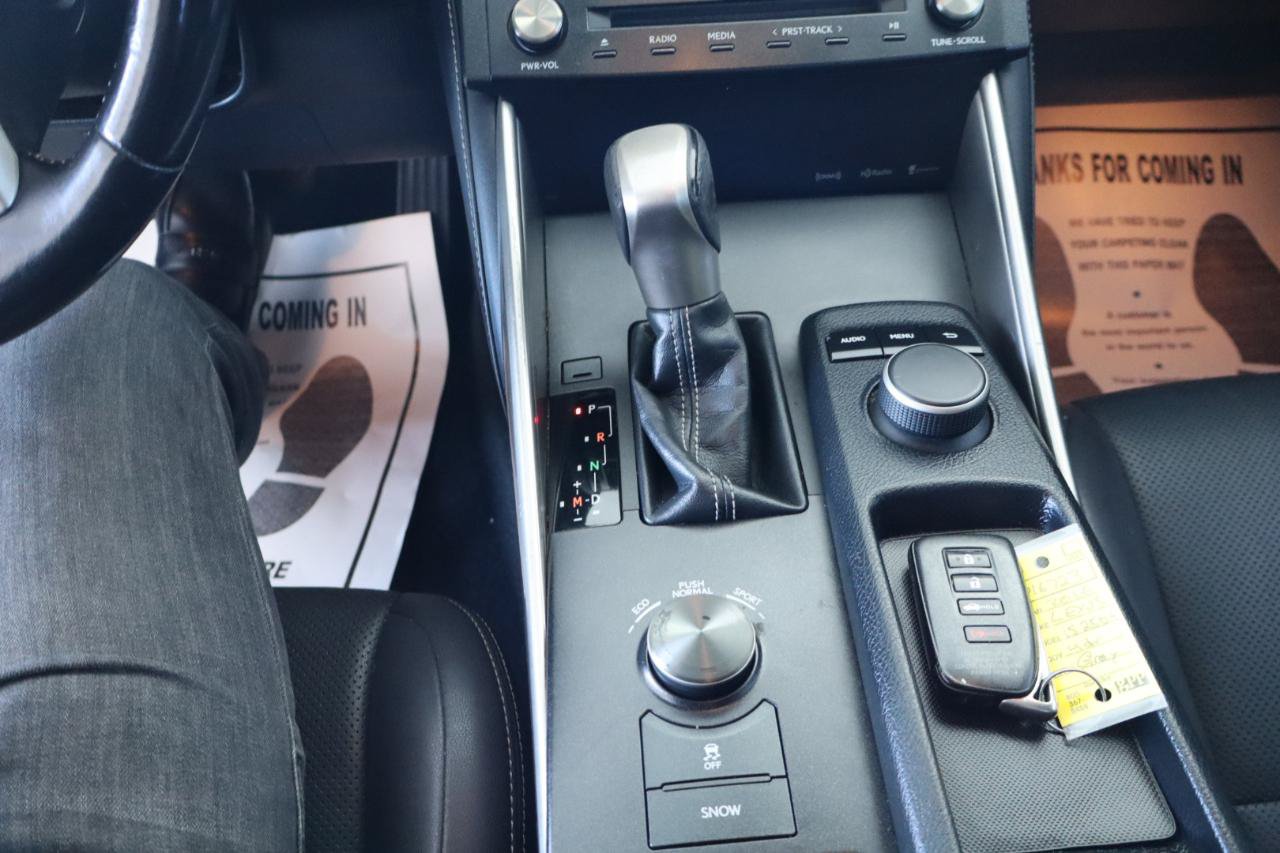 Used 2016 Lexus IS 200t RWD image 19