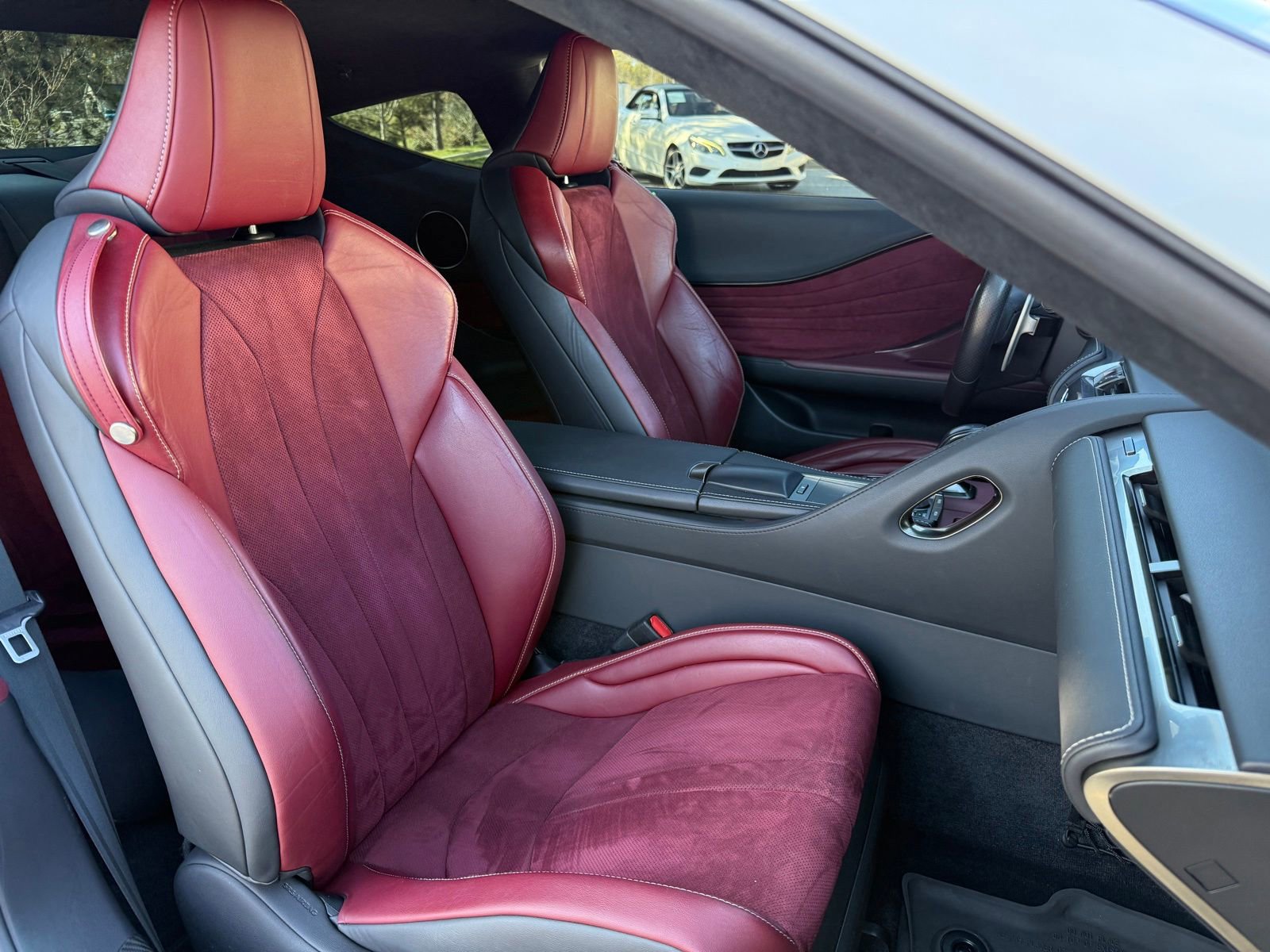 Used 2018 Lexus LC 500 Coupe image 34