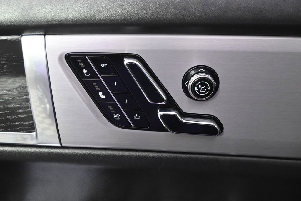 Certified 2026 Cadillac Vistiq Platinum w/ LPO, Floor Liner Package AWD/4WD image 14