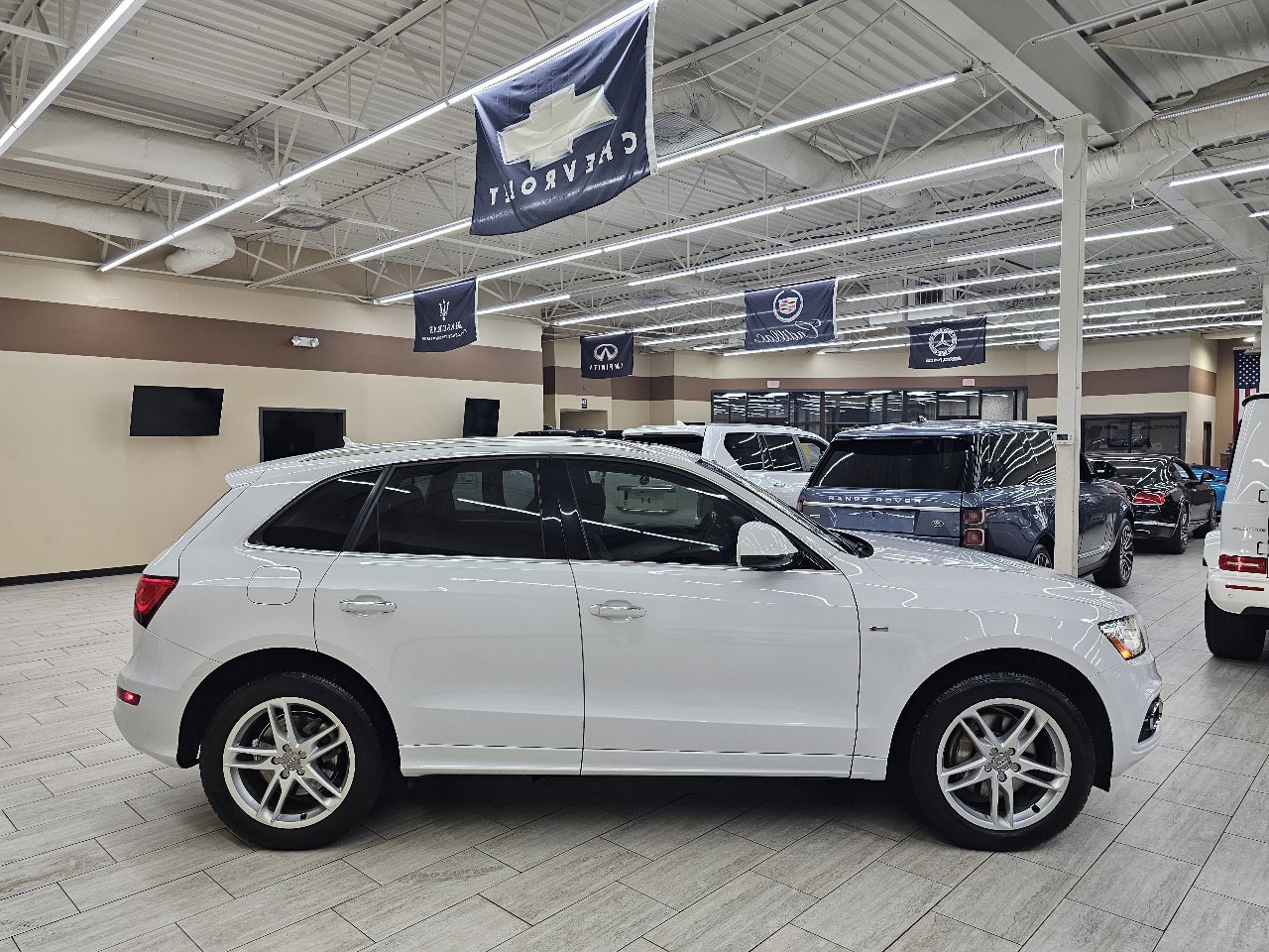Used 2016 Audi Q5 3.0T Premium Plus w/ Technology Package image 6