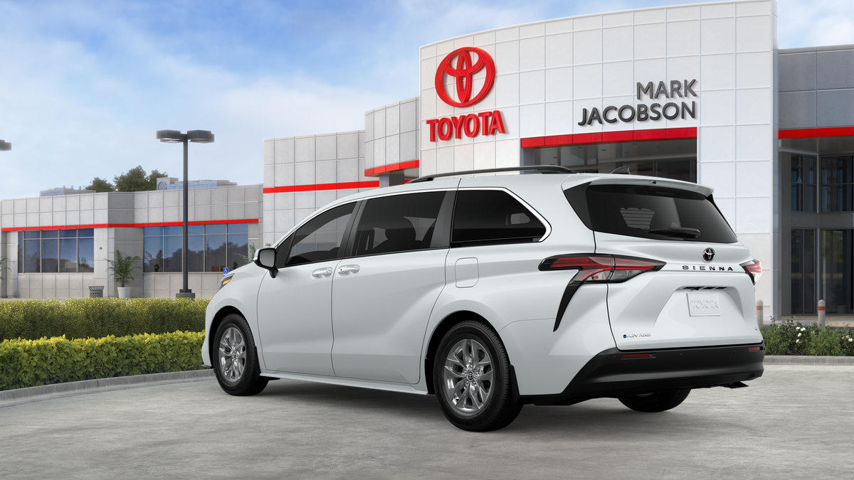 New 2026 Toyota Sienna XLE AWD/4WD image 6