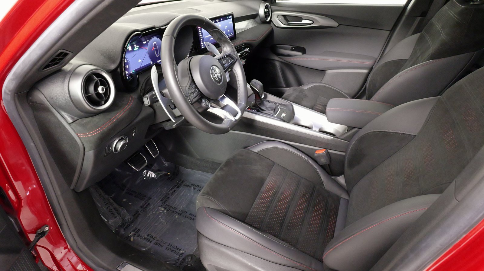 Used 2024 Alfa Romeo Tonale Veloce image 46