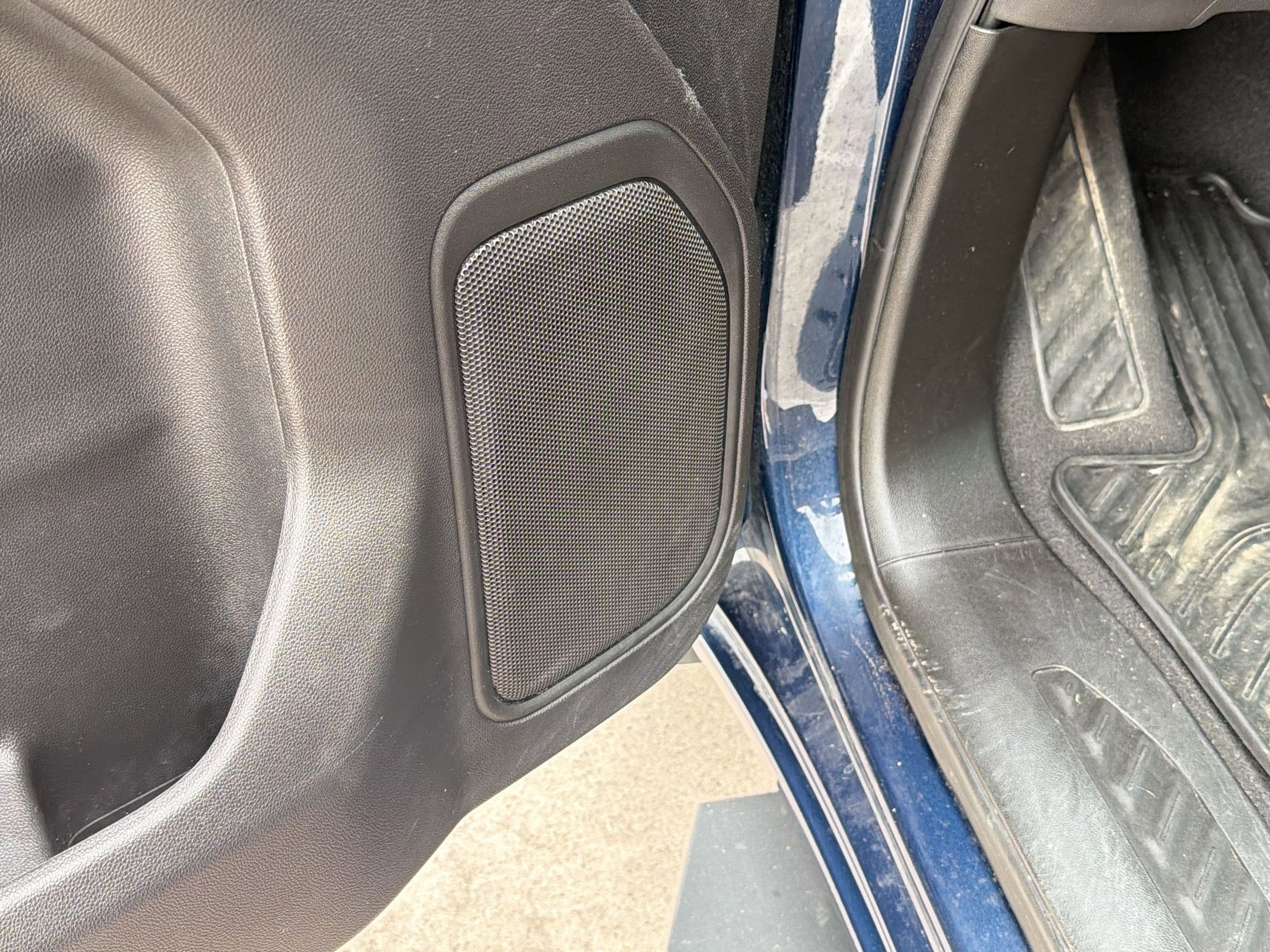 Used 2023 Chevrolet Silverado 1500 Custom RWD image 24