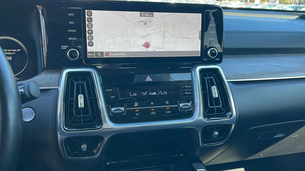 Used 2022 Kia Sorento SX Prestige image 18