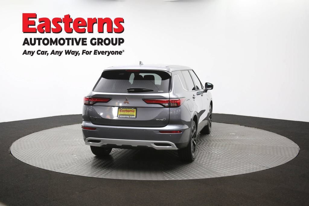 Used 2023 Mitsubishi Outlander SE AWD/4WD image 39