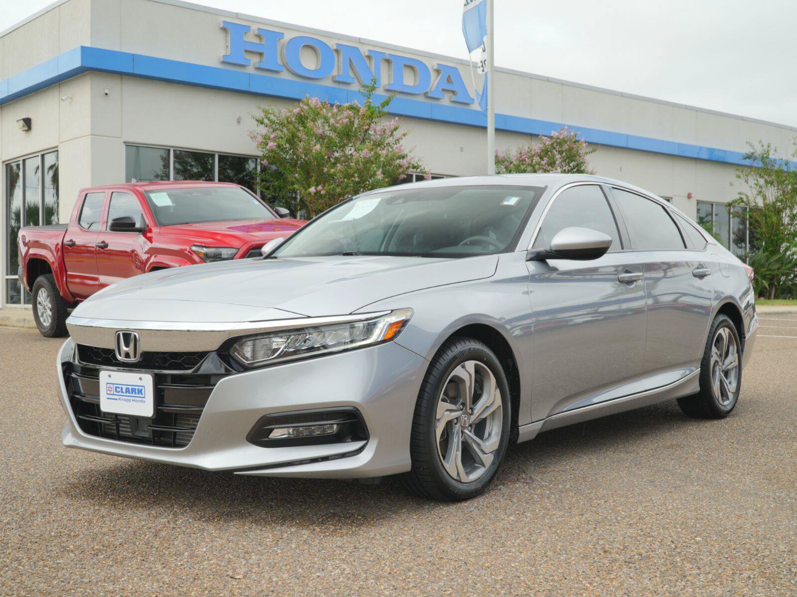 Used 2020 Honda Accord EX image 1