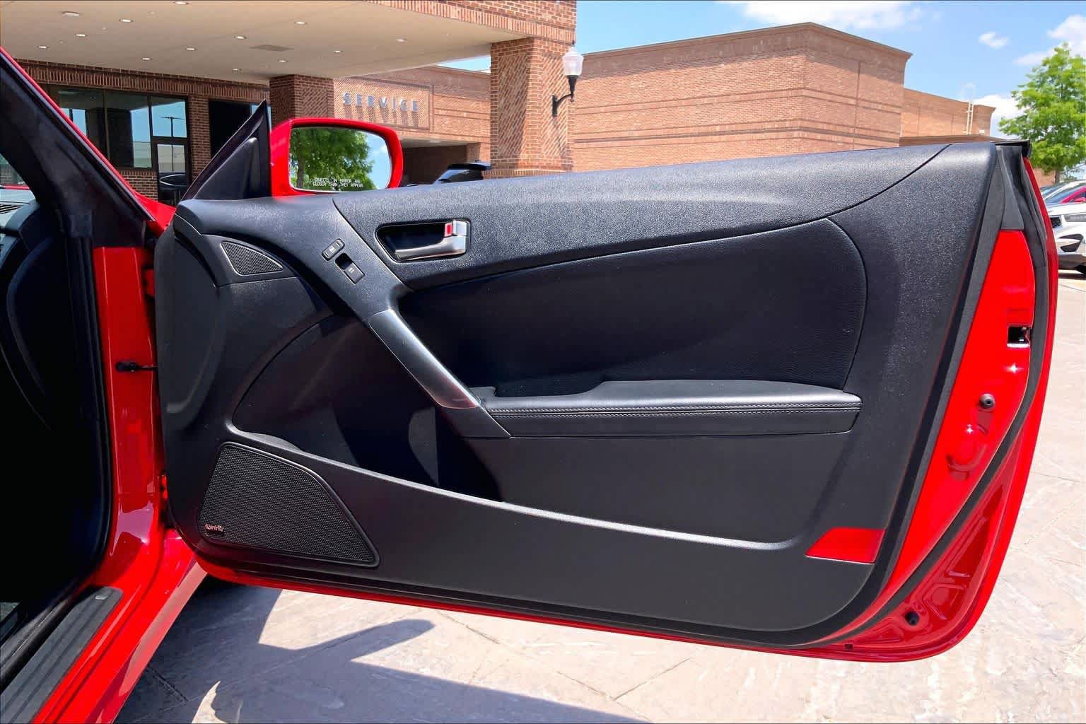 Used 2013 Hyundai Genesis 3.8 RWD image 21