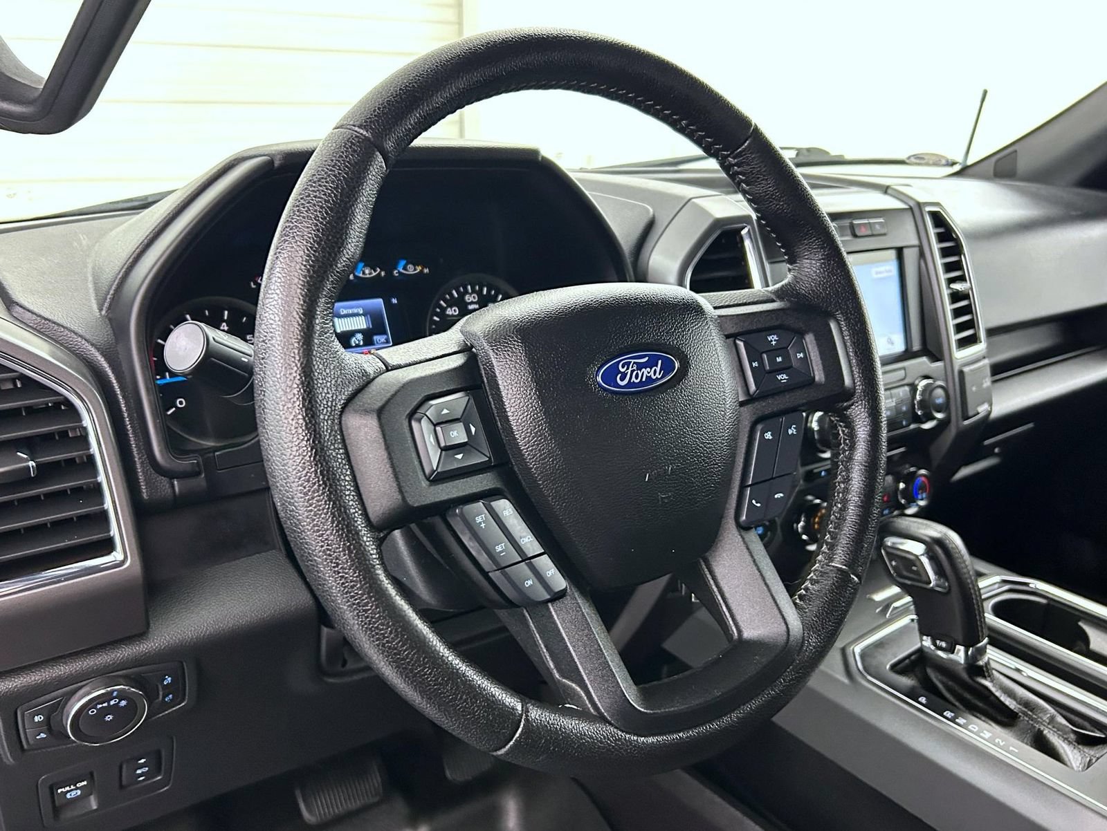 Used 2016 Ford F150 XLT w/ Equipment Group 302A Luxury AWD/4WD image 11