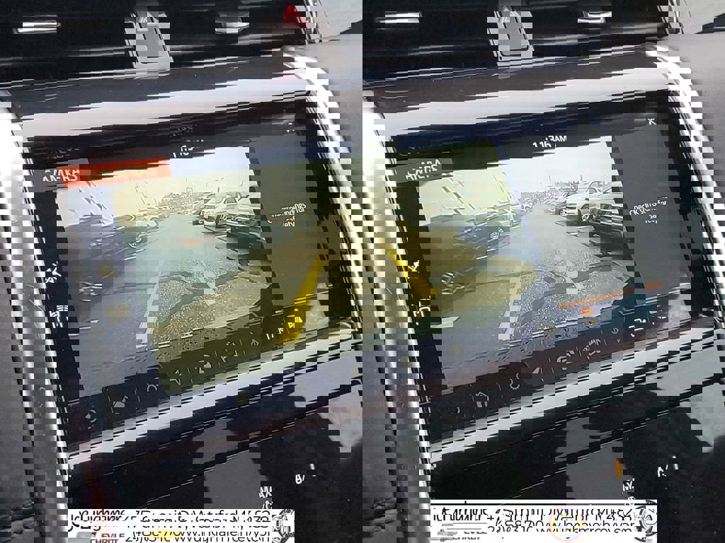 Used 2020 Land Rover Discovery Sport image 15