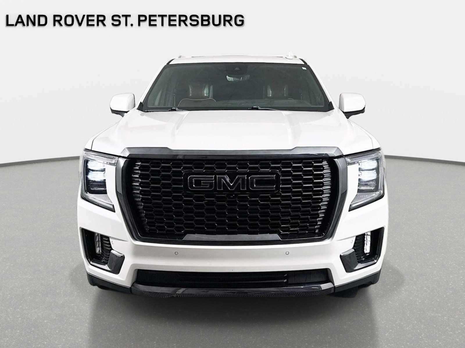 Used 2023 GMC Yukon XL Denali Ultimate w/ LPO, Floor Liner Package AWD/4WD image 2