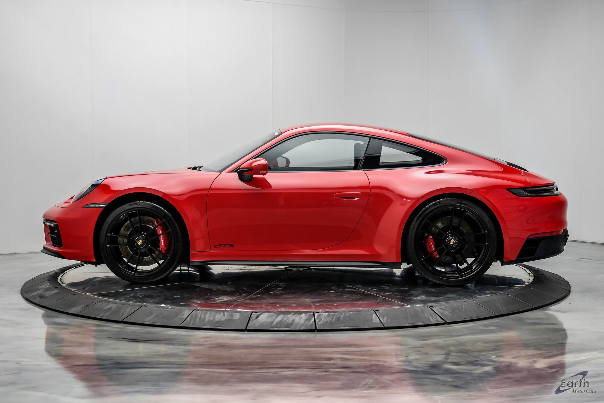 Used 2024 Porsche 911 Carrera GTS w/ Premium Package RWD image 7