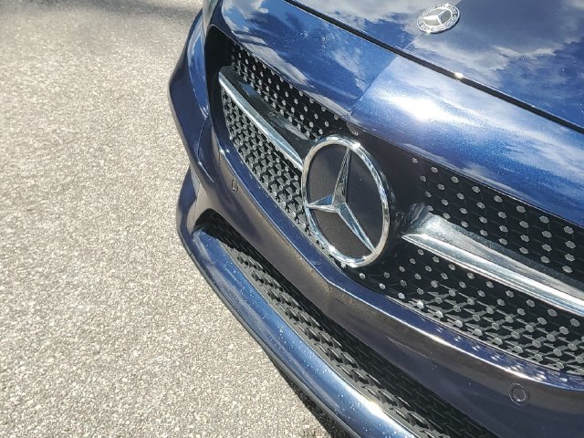 Used 2020 Mercedes-Benz C 300 Sedan image 9