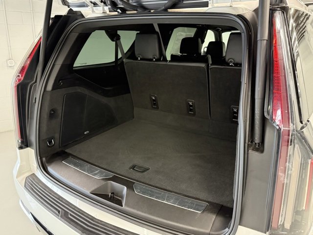 Used 2021 Cadillac Escalade ESV Premium Luxury w/ Driver Assist Tech Package image 13