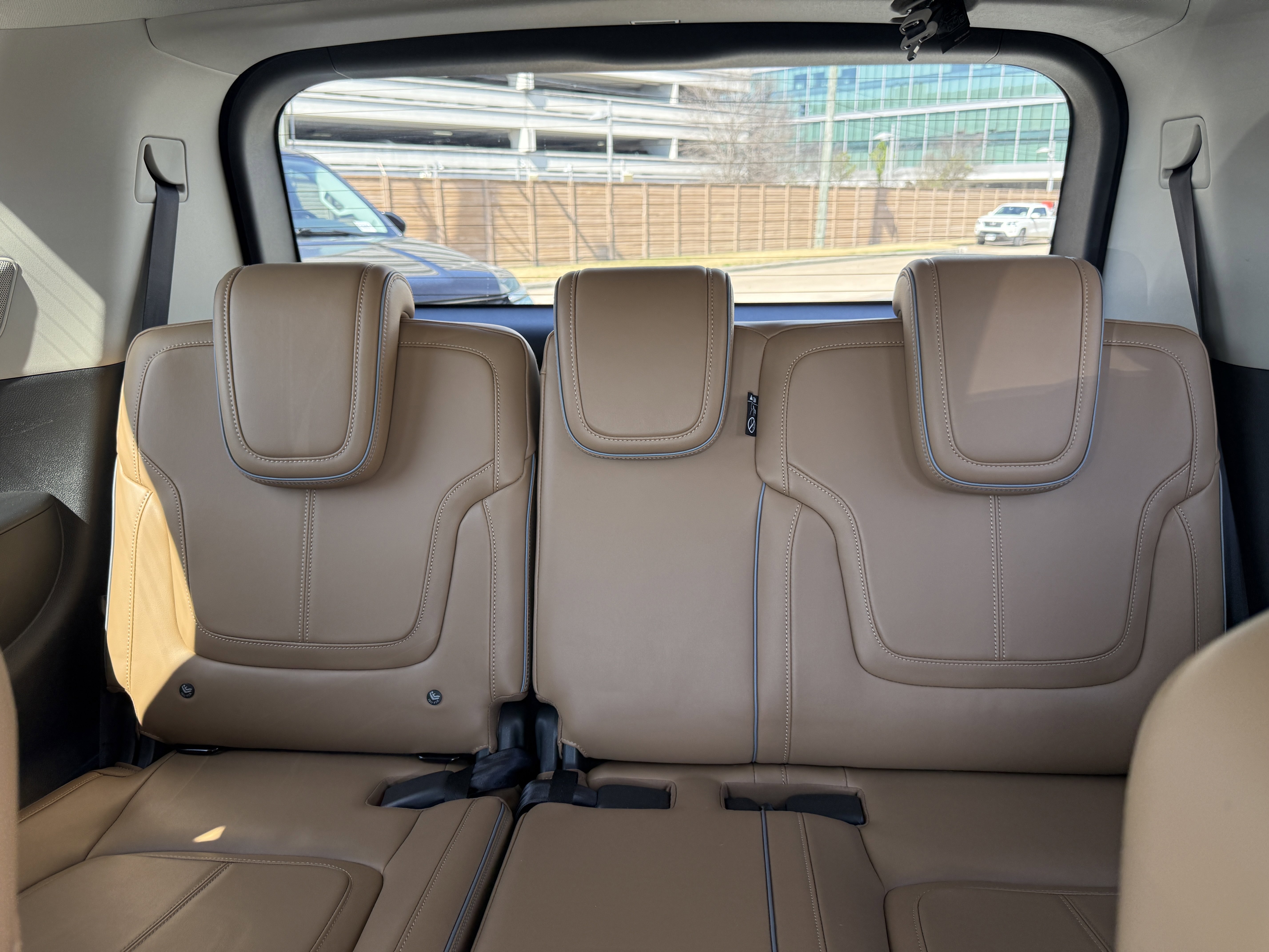 Certified 2025 INFINITI QX80 Sensory image 16