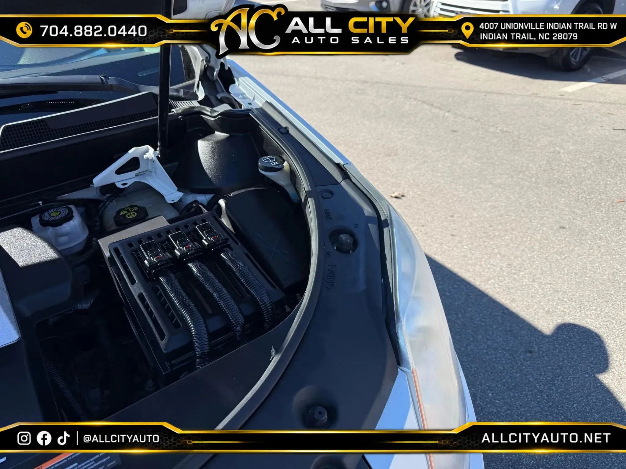 Used 2010 Cadillac SRX Premium FWD image 39