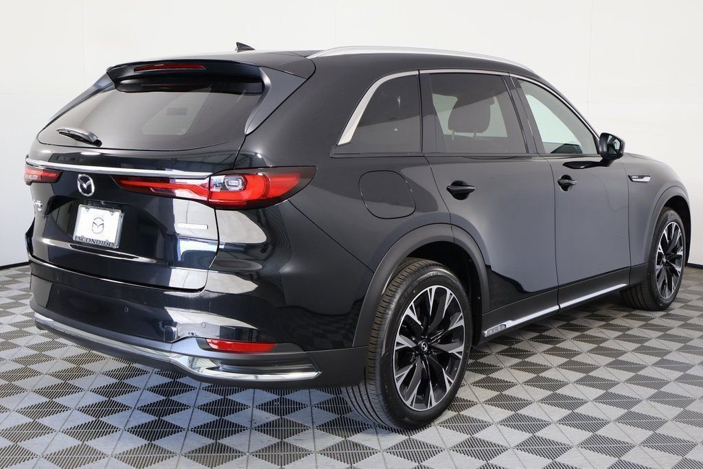 New 2026 MAZDA CX-90 Plug-In Hybrid w/ Premium Plus image 2
