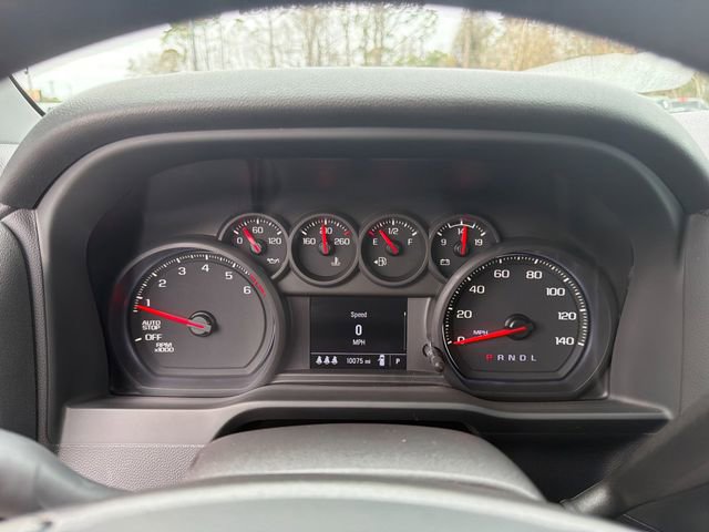 Used 2024 Chevrolet Silverado 1500 Custom image 4