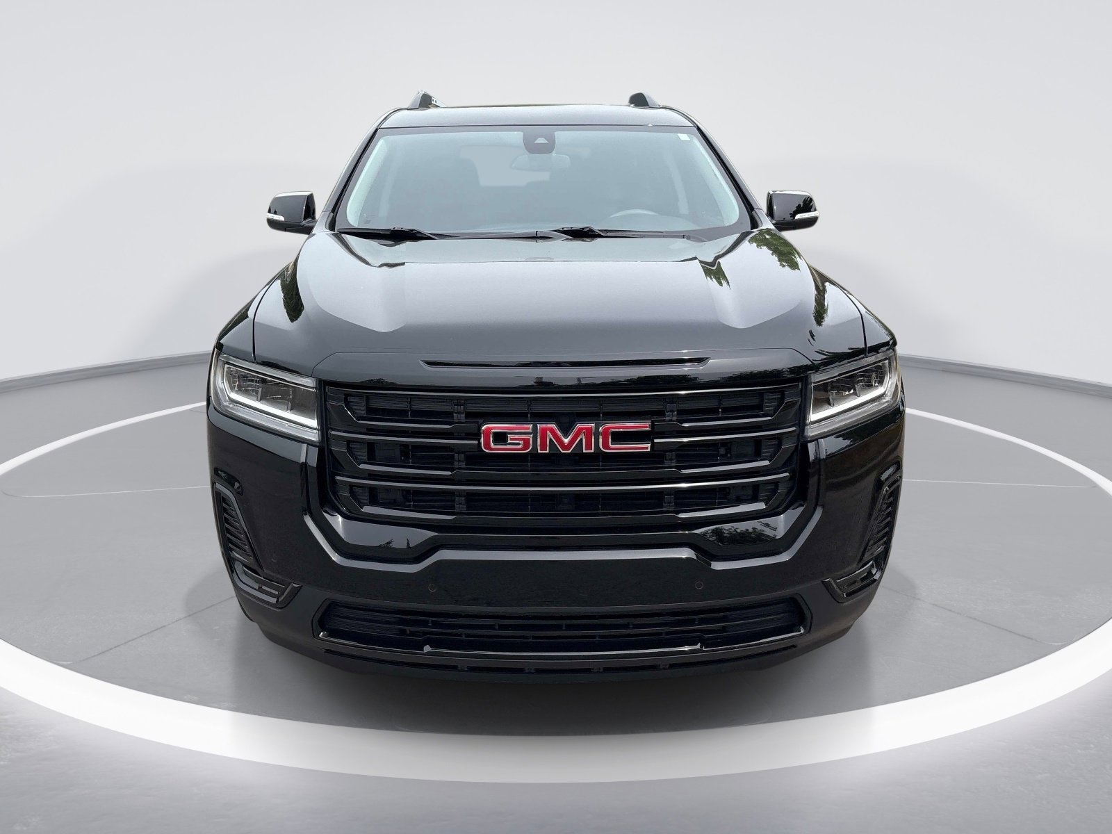 Certified 2023 GMC Acadia SLE w/ Driver Convenience Package FWD image 2