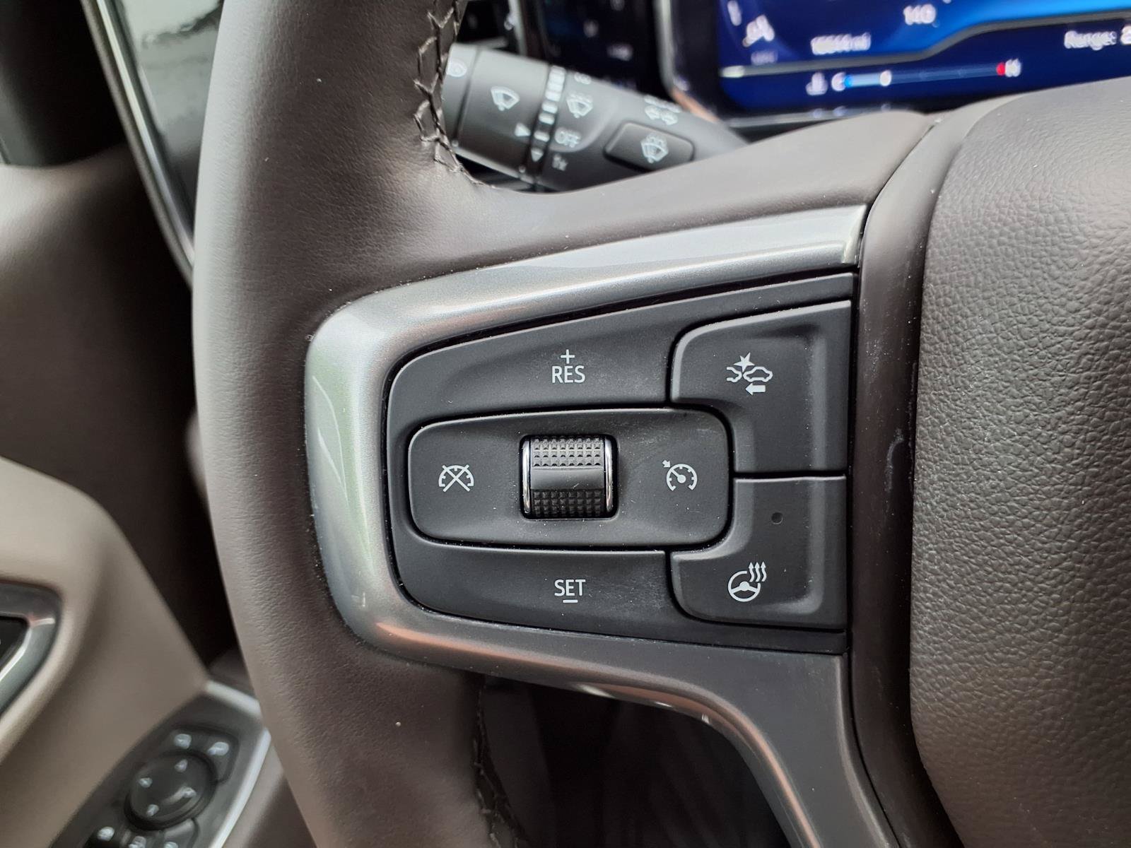 Used 2025 Chevrolet Silverado 2500 LTZ w/ LTZ Plus Package AWD/4WD image 16