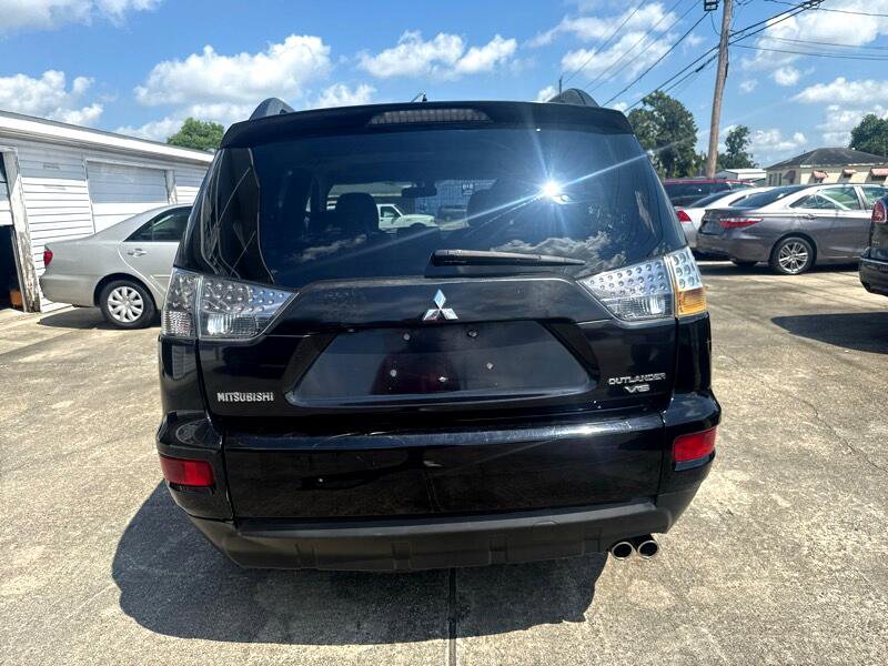 Used 2010 Mitsubishi Outlander XLS image 3