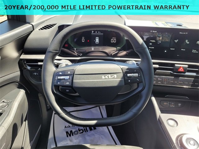New 2026 Kia Sportage LX image 12