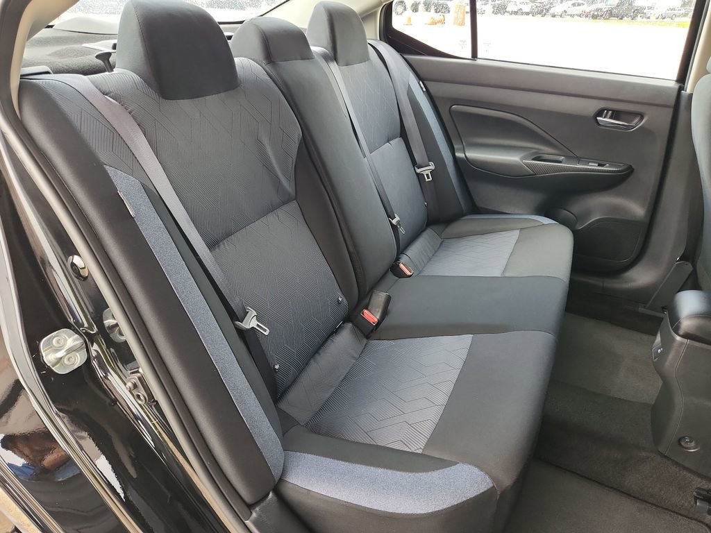 Used 2025 Nissan Versa SV FWD image 18