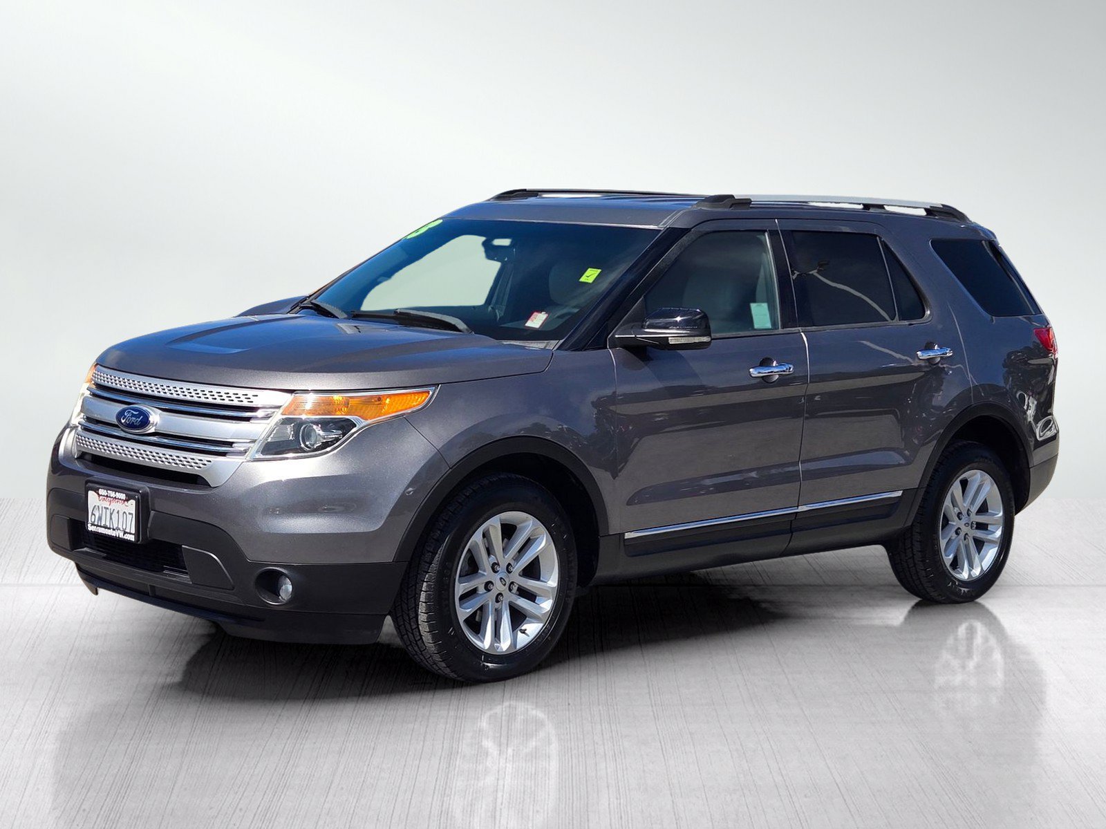 Used 2013 Ford Explorer XLT AWD/4WD image 8