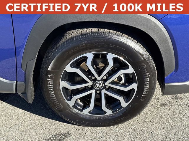 Used 2024 Toyota Corolla Cross SE w/ Moonroof Package image 7